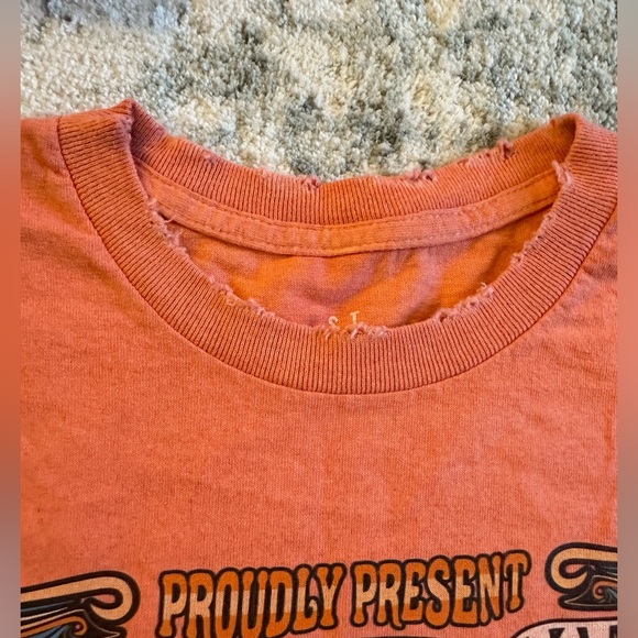 Vintage-Inspired “Sons of the Night” Graphic Tee - Trust the Universe - Size M - Picture 7 of 8